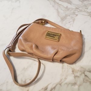 Marc Jacobs Percy Q Crossbody Leather Bag Beige